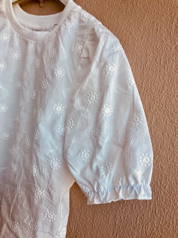 NIEUWE Witte Blouse met Borduurwerk - Een Maat – photo 4